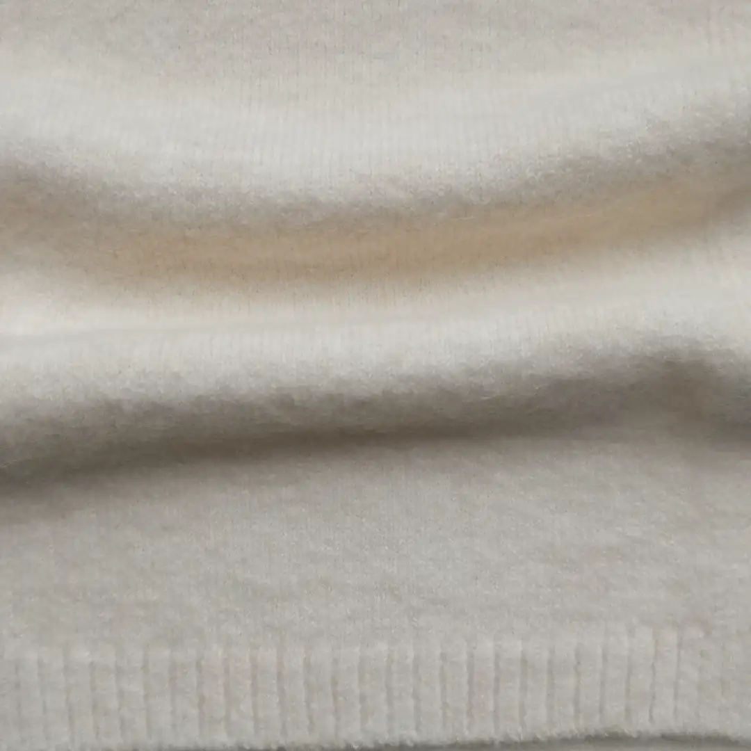 China Yarn for Open Cardigan (Sweater),Full-Zipper Cardigan (Sweater),Knitted Jacket (Sweater),Round Neck Pullover (Sweater),Roll Neck Jumper (Sweater),V-Neck Button Down Vest (Sweater) Mossy Yarn Fancy Yarn Acrylic Polyester Elastane BIANCO color buy from China wholesaler bulk order at wholesale price free worldwide shipping Alibaba