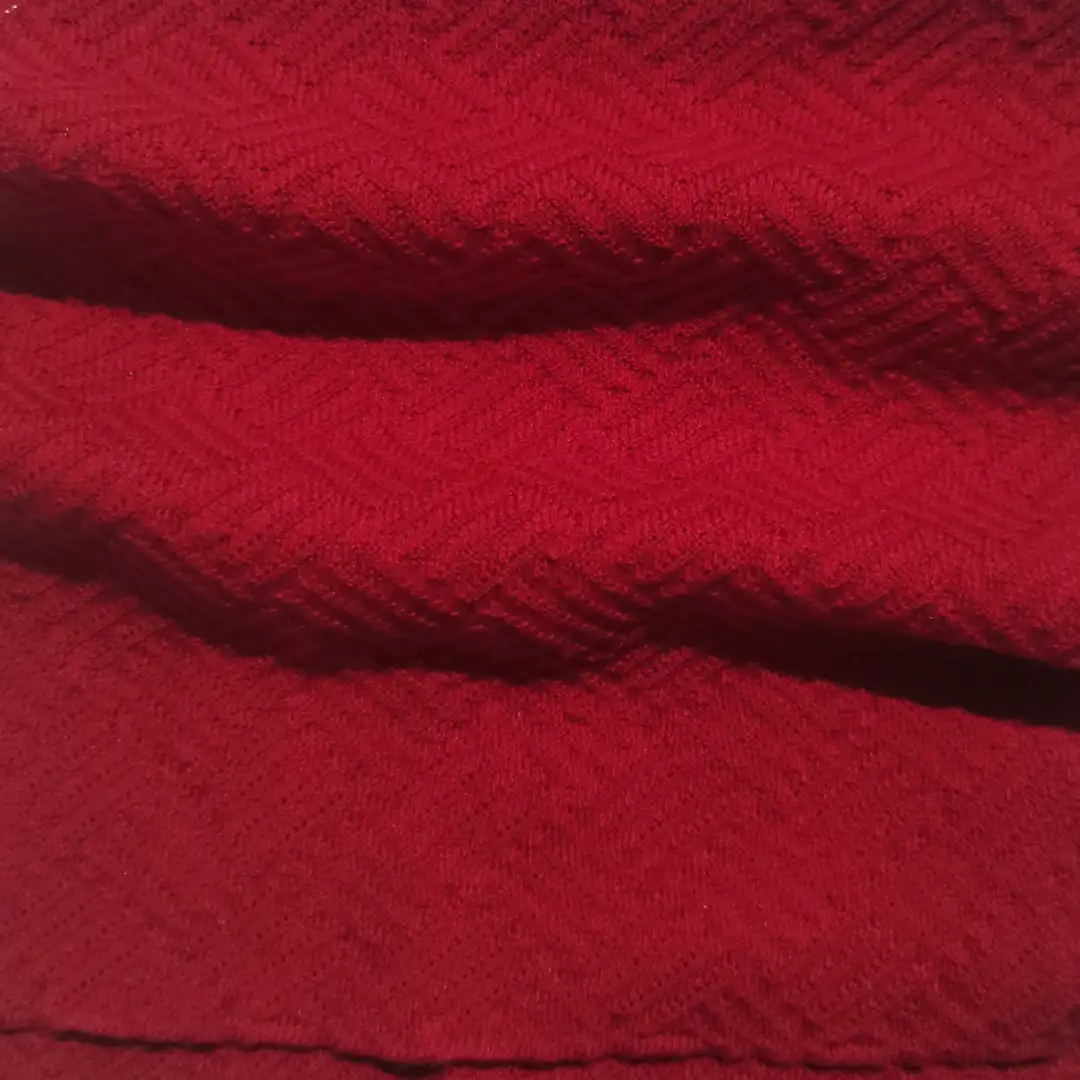 China Yarn for Ladies Vest (Sweater),Round Neck Pullover (Sweater),Polo T-shirt (Sweater),Kids Crew-Neck Cardigan (Sweater),Kids Bow Tie-Front Vest (Sweater),Roll Neck Jumper (Sweater) Ring Spun Regular Yarn BCI Cotton Polyester Spun Silk Red color buy from China wholesaler bulk order at wholesale price free worldwide shipping Alibaba
