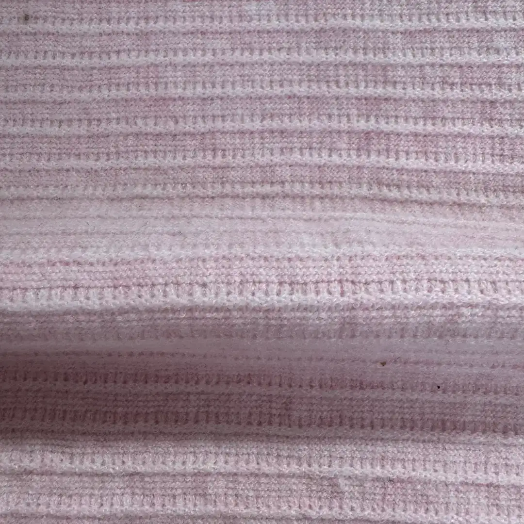 China Yarn for Open Cardigan (Sweater),Half-Zipper Cardigan (Sweater),Crop Top Pullover (Sweater),Polo T-shirt (Sweater),Tie-Front Top (Sweater) Core Spun Yarn Regular Yarn Polyester Nylon pink/Red color buy from China wholesaler bulk order at wholesale price free worldwide shipping Alibaba