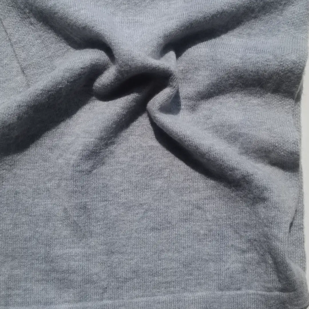 China Yarn for Ladies Vest (Sweater),Men’s Vest (Sweater),Knitted Jacket (Sweater),Round Neck Pullover (Sweater),Crew Neck Pullover (Sweater),Kids Crew-Neck Cardigan (Sweater),Roll Neck Jumper (Sweater) Worsted Spun Regular Yarn RWS Wool Re-nylon Grey Mel/Dark Grey color buy from China wholesaler bulk order at wholesale price free worldwide shipping Alibaba