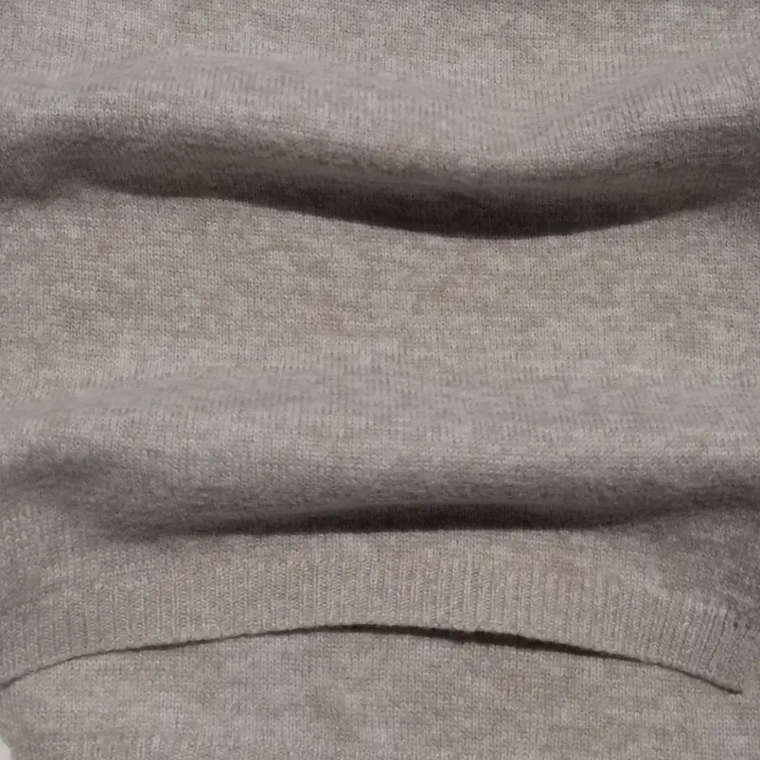 China Yarn for Ladies Vest (Sweater),Men’s Vest (Sweater),Open Cardigan (Sweater),Half-Zipper Cardigan (Sweater),Knitted Jacket (Sweater),Round Neck Pullover (Sweater),Crew Neck Pullover (Sweater),Kids Crew-Neck Cardigan (Sweater) Mossy Yarn Fancy Yarn Polyester Nylon Camel/Grey/Colorful color buy from China wholesaler bulk order at wholesale price free worldwide shipping Alibaba