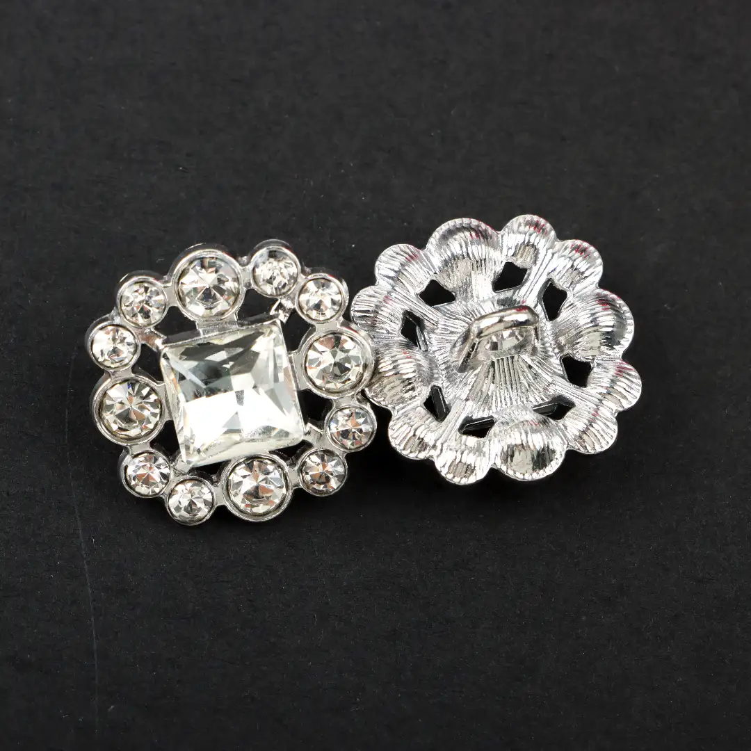 Silver 1 holes Metal Button for Overcoat buy garments accessories in bulk from China wholesaler at wholesale price free worldwide shipping Alibaba
