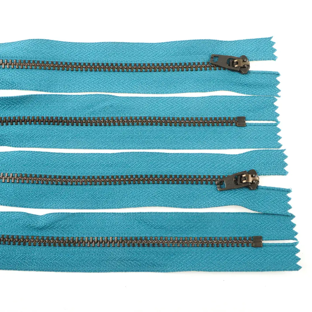 Green Close Metal Zippers Zipper for Overcoat buy garments accessories in bulk from China wholesaler at wholesale price free worldwide shipping Alibaba