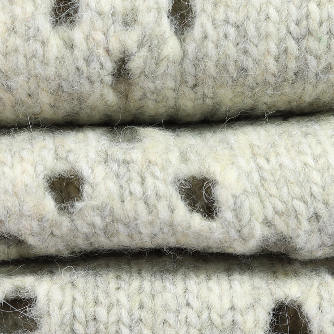 China Yarn for Half-Zipper Cardigan (Sweater),Knitted Jacket (Sweater),Knitted Trousers (Sweater) Air Spun Yarn Fancy Yarn Recycled Polyester Polyester Nylon Acrylic Wool Light Gray color buy from China wholesaler bulk order at wholesale price free worldwide shipping Alibaba