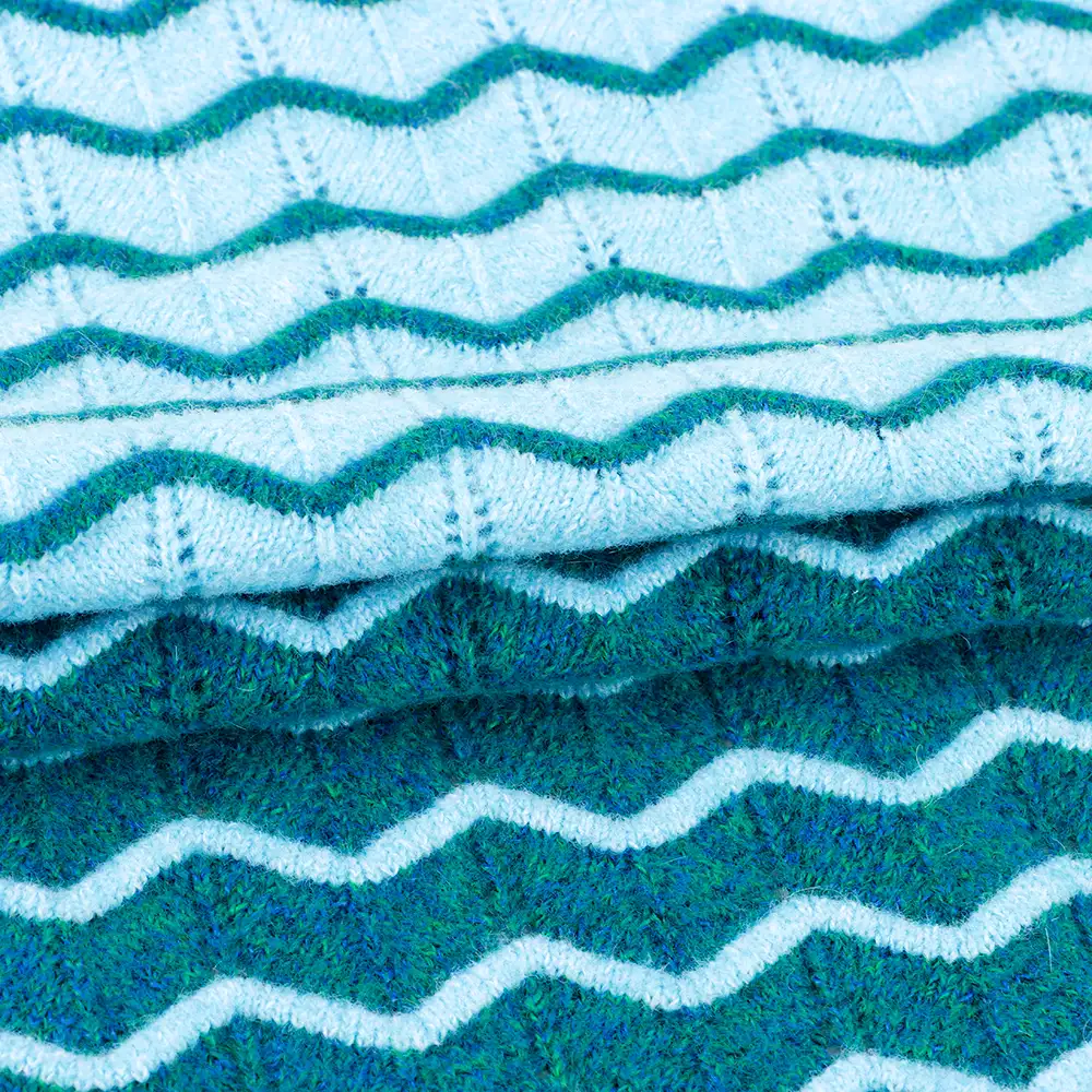 China Yarn for Polo T-shirt (Sweater),Crew Neck Pullover (Sweater),Half-Zipper Cardigan (Sweater) Core Spun Yarn Regular Yarn Recycled Polyester Polyester Nylon green color buy from China wholesaler bulk order at wholesale price free worldwide shipping Alibaba