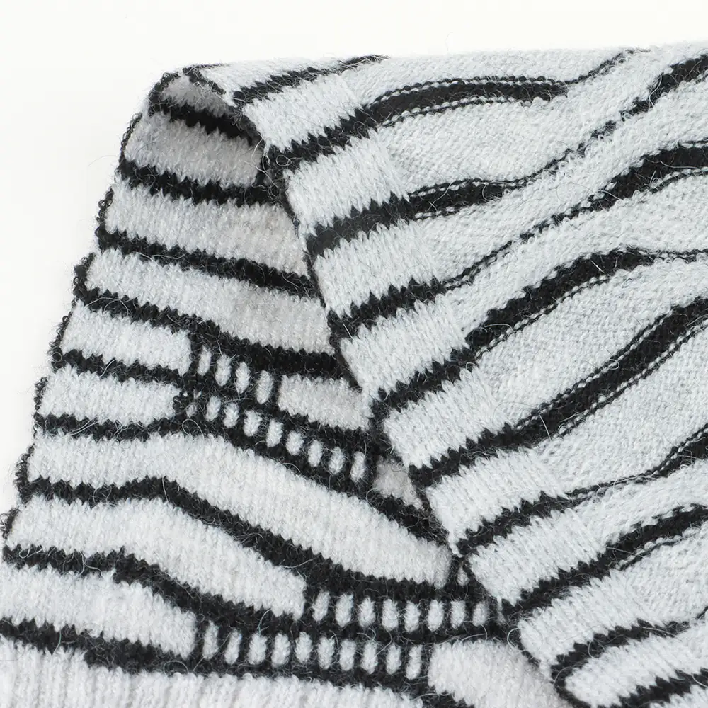 China Yarn for Polo T-shirt (Sweater),Crew Neck Pullover (Sweater),Half-Zipper Cardigan (Sweater) Core Spun Yarn Regular Yarn Recycled Polyester PBT Nylon Wool grey/black color buy from China wholesaler bulk order at wholesale price free worldwide shipping Alibaba