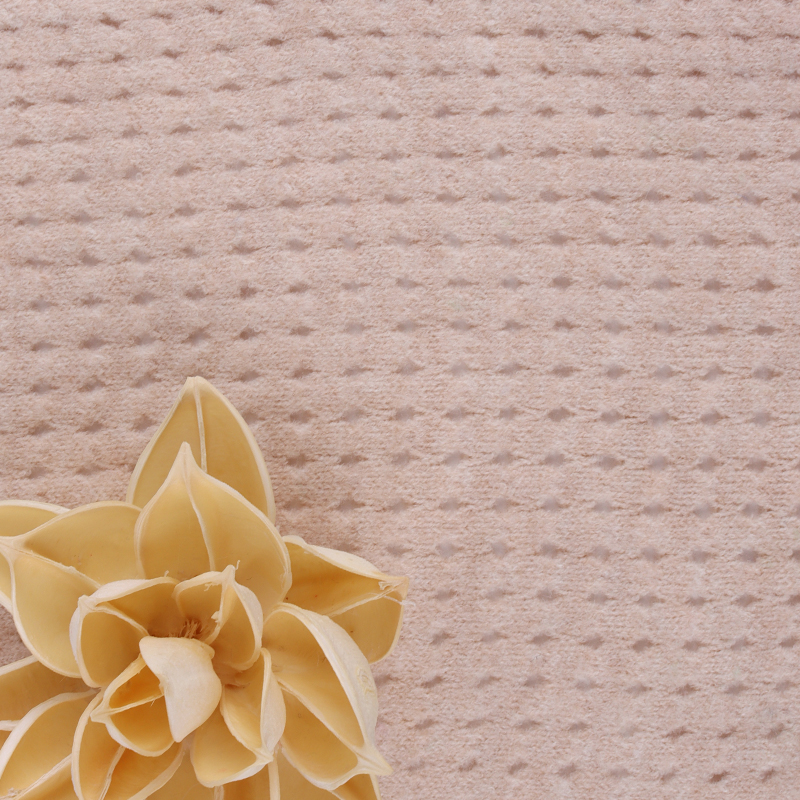 China Yarn for Hoodie  (Sweater),Polo T-shirt (Sweater), Full-Zipper Cardigan (Sweater) Core Spun Yarn Regular Yarn Recycled Polyester Polyester Nylon Beige color buy from China wholesaler bulk order at wholesale price free worldwide shipping Alibaba