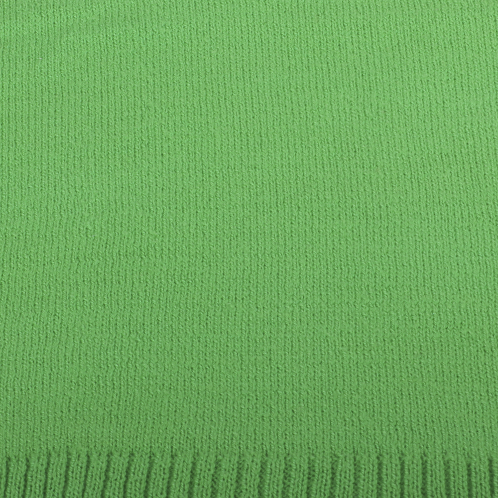 China Yarn for Half-Zipper Cardigan (Sweater),Crew Neck Pullover (Sweater),Polo T-shirt (Sweater) Semi-Worsted Spun Regular Yarn Cotton Acrylic Green color buy from China wholesaler bulk order at wholesale price free worldwide shipping Alibaba