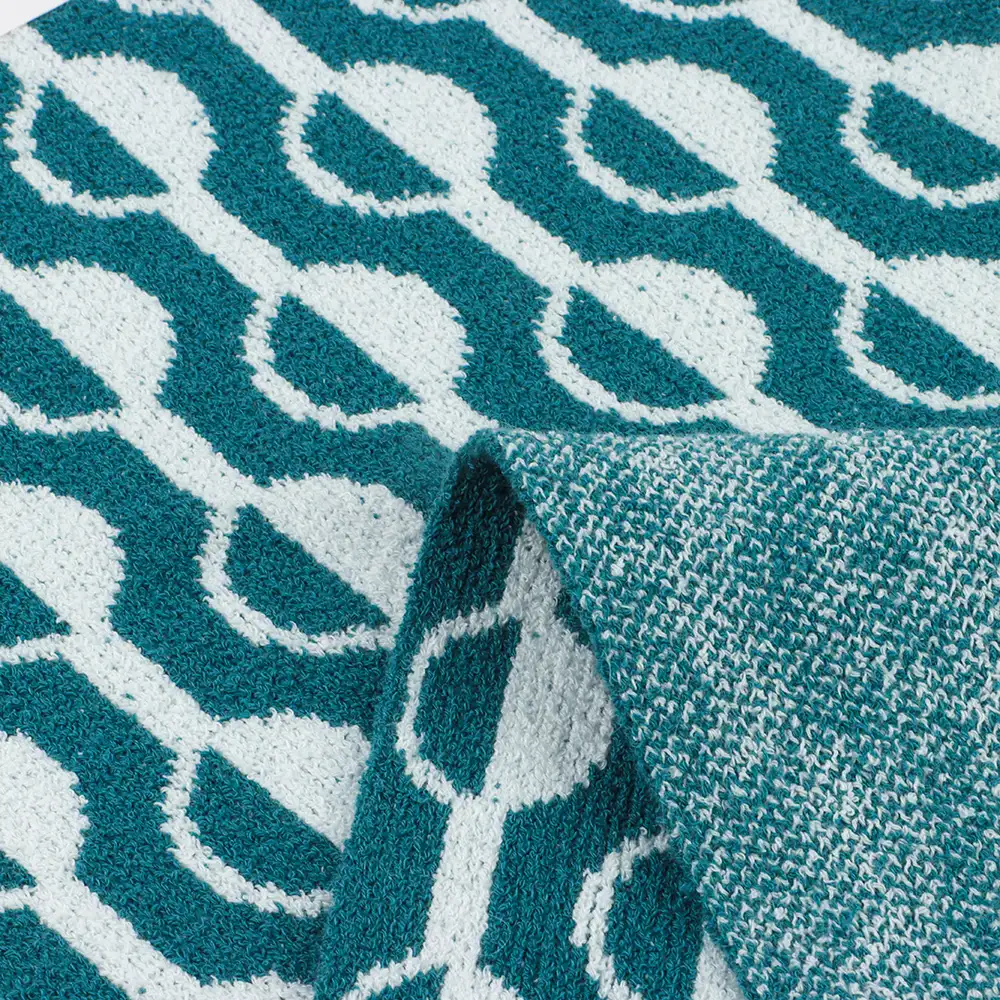 China Yarn for Polo T-shirt (Sweater),Crew Neck Pullover (Sweater),Half-Zipper Cardigan (Sweater) Ring Spun Regular Yarn Cotton Nylon green color buy from China wholesaler bulk order at wholesale price free worldwide shipping Alibaba