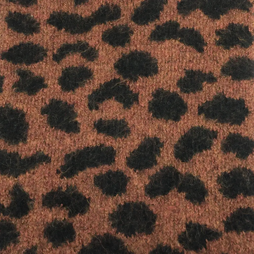 China Yarn for Open Cardigan (Sweater),Round Neck Pullover (Sweater),Hoodie  (Sweater) Mossy Yarn Fancy Yarn Acrylic Polyester Spandex brown、blue color buy from China wholesaler bulk order at wholesale price free worldwide shipping Alibaba