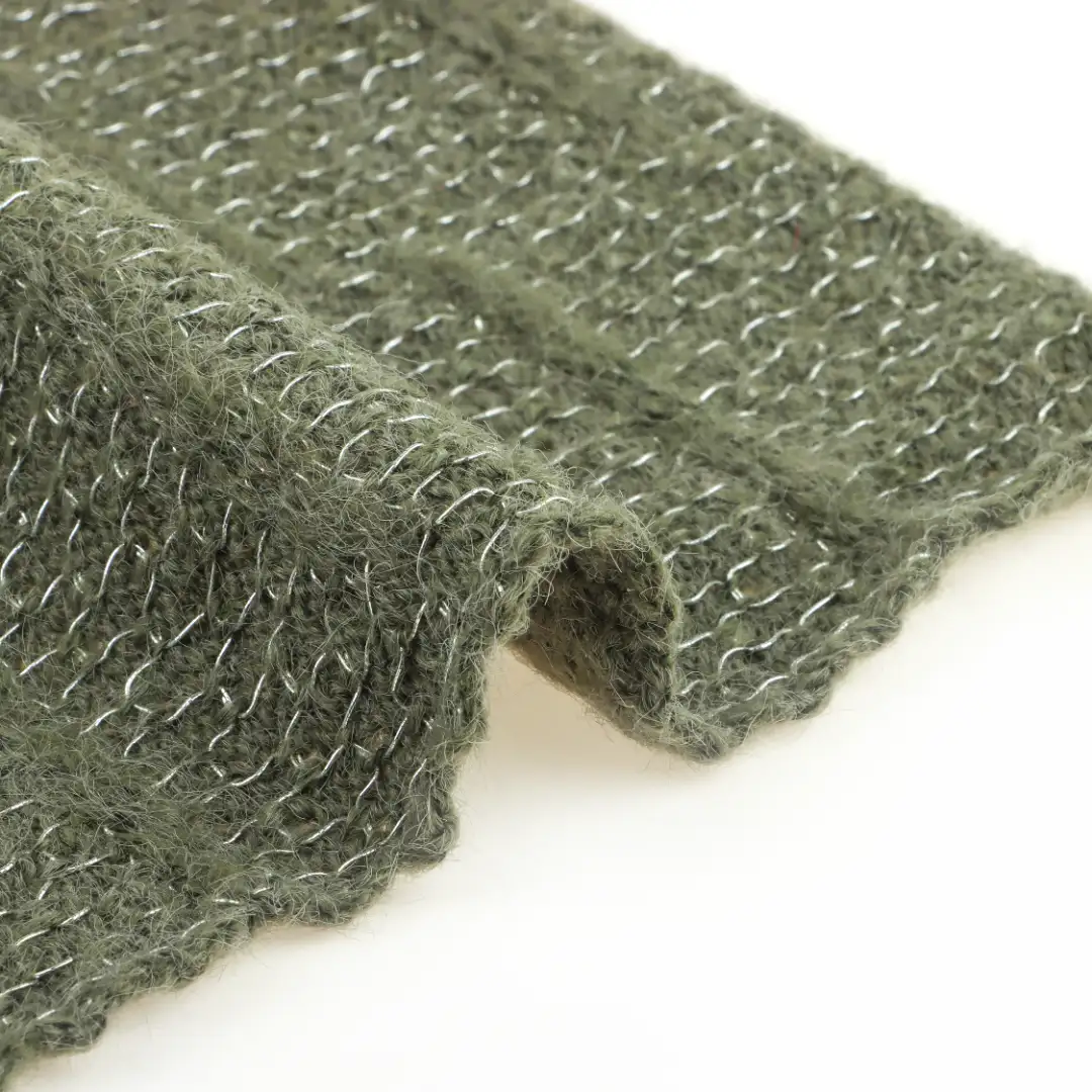 China Yarn for Dresses (Cardigan Open) (Sweater),Dresses (Cardigan Button) (Sweater),Dresses (Pullover) (Sweater) Lurex Lurex Rayon METALLIC GOLD 银色 color buy from China wholesaler bulk order at wholesale price free worldwide shipping Alibaba