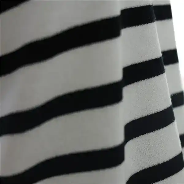 China Yarn for Tank Top,Skirt,Hoodie,Pajamas,Ladies Vest (Sweater),Men’s Vest (Sweater),Knitted Jacket (Sweater),Round Neck Pullover (Sweater),Crop Top Pullover (Sweater),T-shirt (Sweater),Polo T-shirt (Sweater),Hoodie  (Sweater),Dresses (Pullover) (Sweater) Core Spun Yarn Regular Yarn Viscose Polyester Polyamide 色卡颜色 color buy from China wholesaler bulk order at wholesale price free worldwide shipping Alibaba