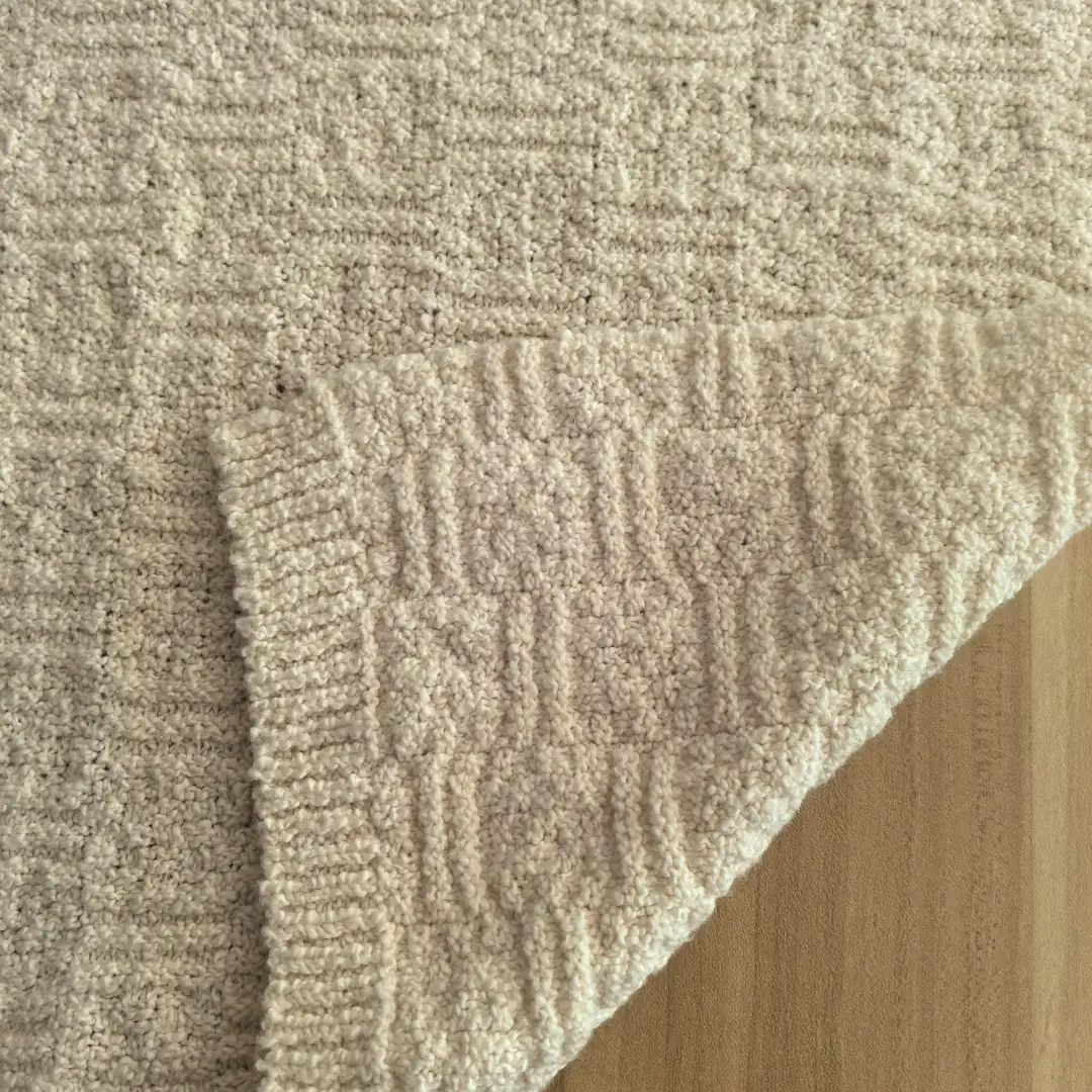 China Yarn for Open Cardigan (Sweater),Round Neck Pullover (Sweater),Crop Top Pullover (Sweater),Hoodie  (Sweater) Knot Yarn Fancy Yarn Cotton Nylon (Juan) Elastane 米色 color buy from China wholesaler bulk order at wholesale price free worldwide shipping Alibaba