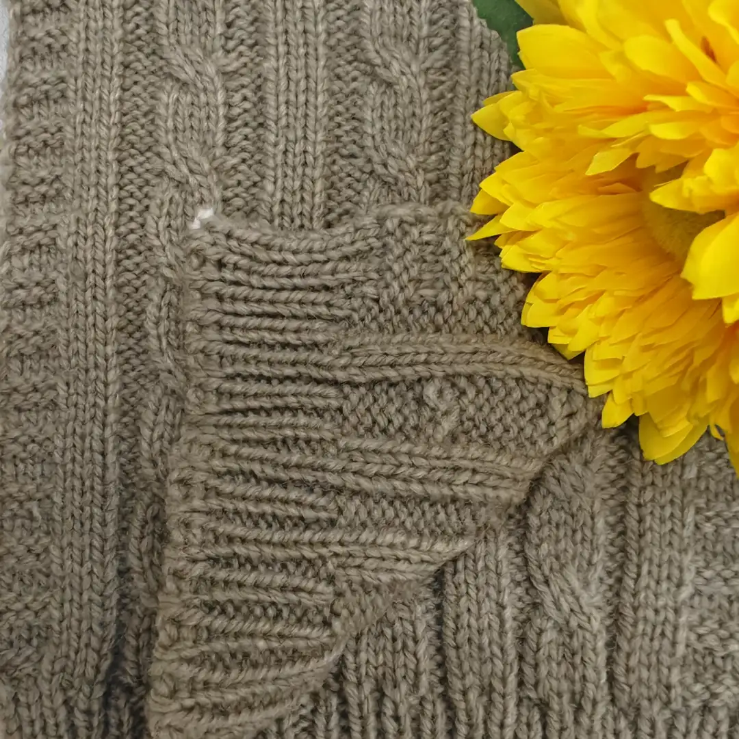 China Yarn for Crop Top,Hoodie,Open Cardigan (Sweater),Crew Neck Pullover (Sweater) Core Spun Yarn Regular Yarn Recycled Polyester Acrylic PBT Nylon Brown color buy from China wholesaler bulk order at wholesale price free worldwide shipping Alibaba