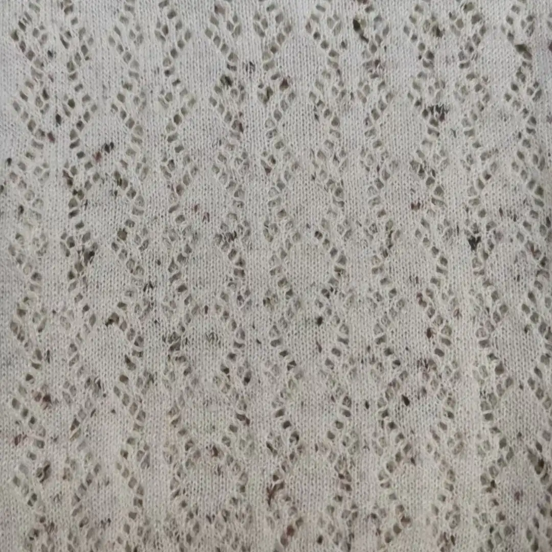 China Yarn for Crop Top,Hoodie,Round Neck Pullover (Sweater),Crop Top Pullover (Sweater) Ring Spun Regular Yarn Cotton white&black color buy from China wholesaler bulk order at wholesale price free worldwide shipping Alibaba