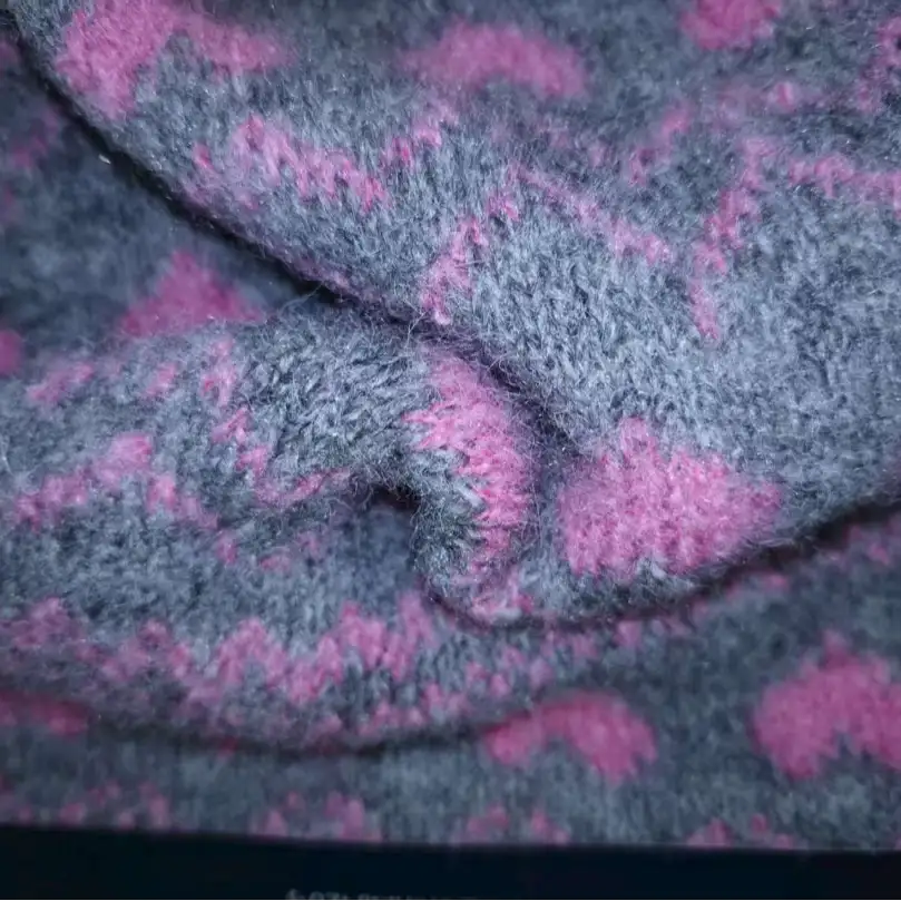 China Yarn for Open Cardigan (Sweater),Knitted Jacket (Sweater),Crop Top Pullover (Sweater),Kids V-Neck Cardigan (Sweater) Mossy Yarn Fancy Yarn Recycled Polyester Polyester Nylon Wool Spandex 粉灰色混搭 color buy from China wholesaler bulk order at wholesale price free worldwide shipping Alibaba