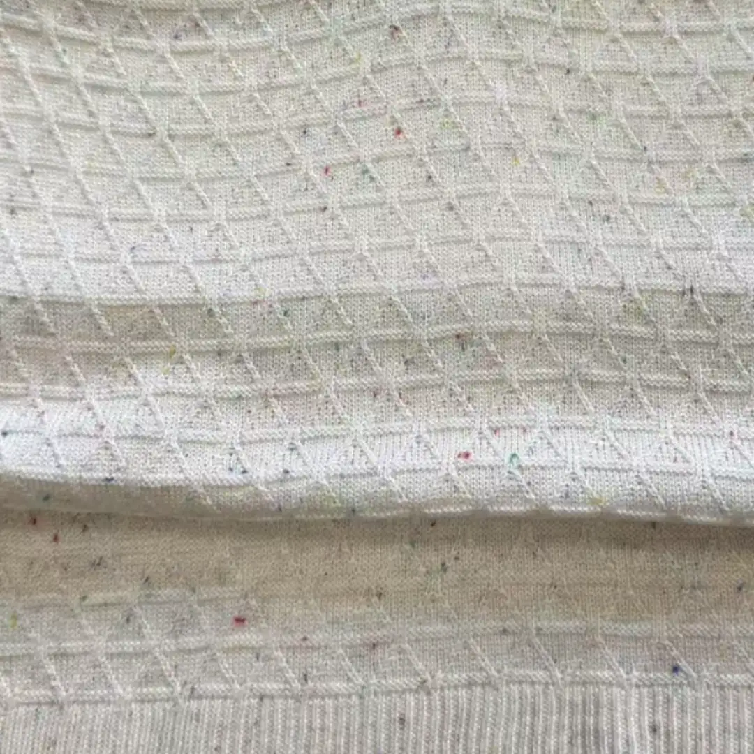 China Yarn for Shirt,Tank Top,Blouse,Crop Top,Skirt,Open Cardigan (Sweater),Full-Zipper Cardigan (Sweater),Half-Zipper Cardigan (Sweater) Core Filling Yarn Fancy Yarn Eco Vero Polyester 米白色 color buy from China wholesaler bulk order at wholesale price free worldwide shipping Alibaba