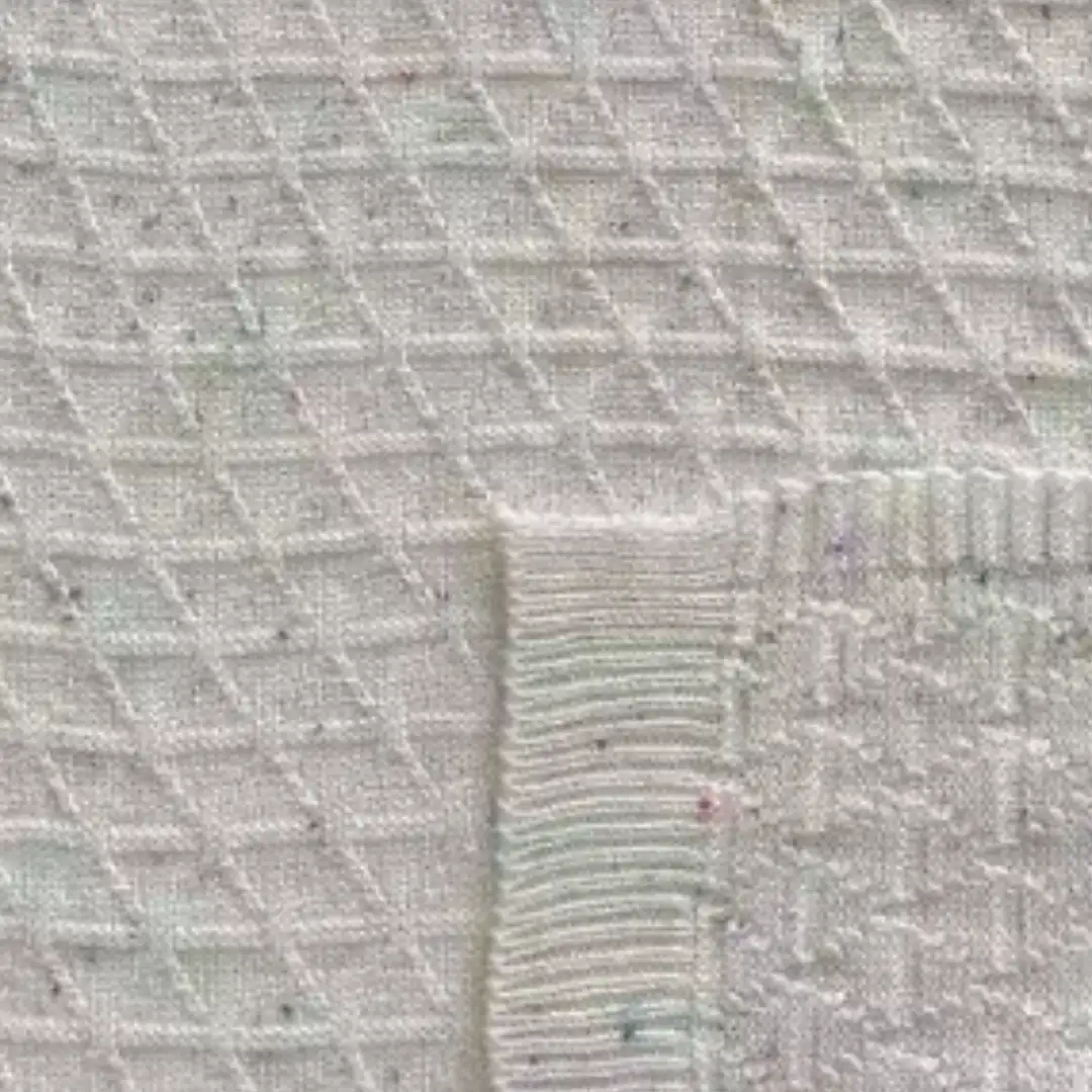 China Yarn for Shirt,Tank Top,Blouse,Crop Top,Skirt,Open Cardigan (Sweater),Full-Zipper Cardigan (Sweater),Half-Zipper Cardigan (Sweater) Core Filling Yarn Fancy Yarn Eco Vero Polyester 米白色 color buy from China wholesaler bulk order at wholesale price free worldwide shipping Alibaba