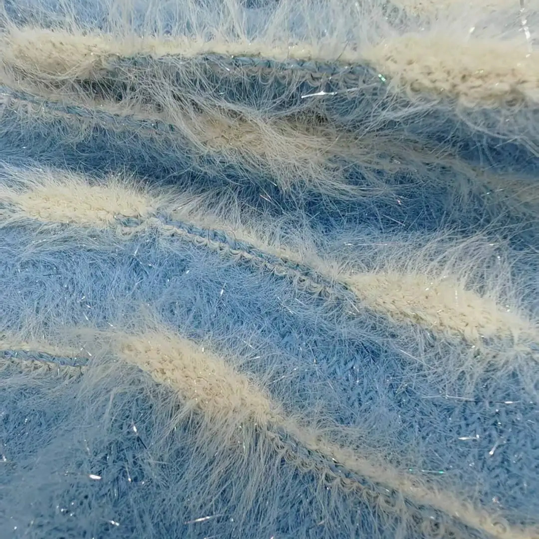 China Yarn for Crop Top,Hoodie,Full-Zipper Cardigan (Sweater),Round Neck Pullover (Sweater) Cat Feather Yarn Fancy Yarn Nylon METALLIC GOLD Blue and white color buy from China wholesaler bulk order at wholesale price free worldwide shipping Alibaba