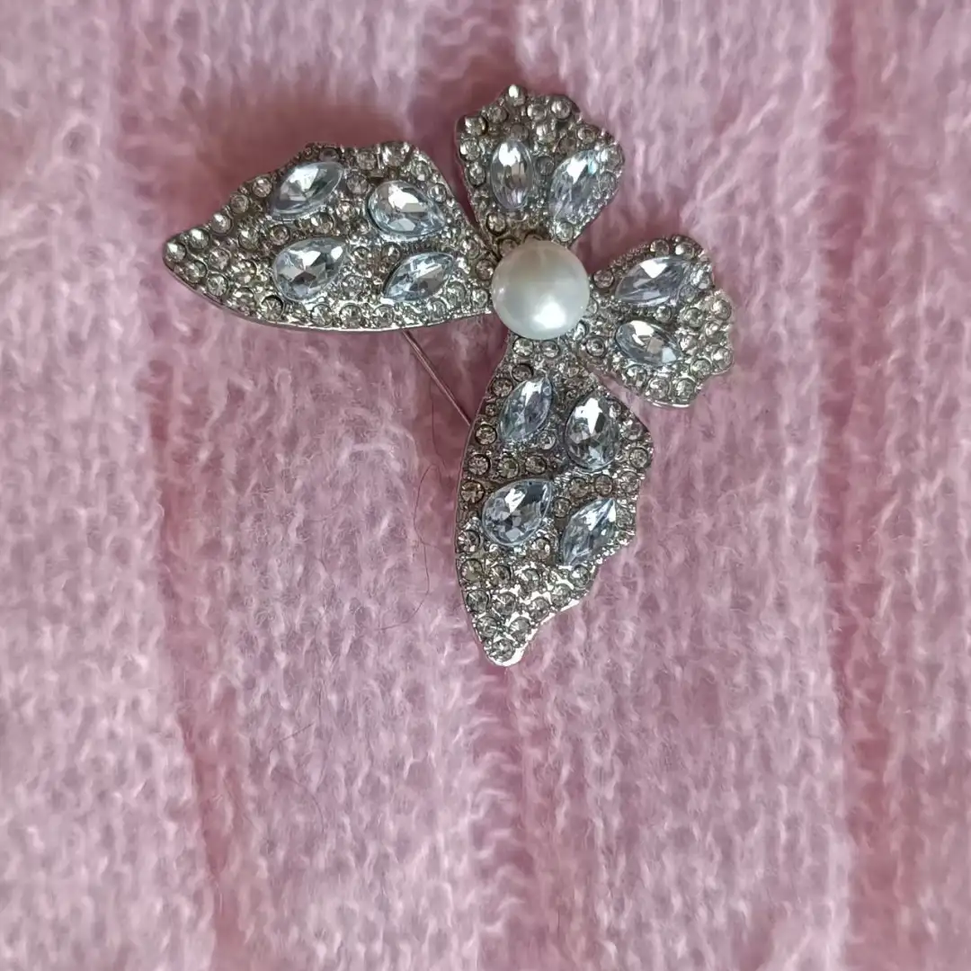 China Yarn for Hoodie,Open Cardigan (Sweater),Full-Zipper Cardigan (Sweater),Half-Zipper Cardigan (Sweater),Crew Neck Pullover (Sweater),Crop Top Pullover (Sweater) Worsted Spun Regular Yarn Polyester pink color buy from China wholesaler bulk order at wholesale price free worldwide shipping Alibaba