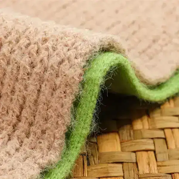 China Yarn for Ladies Vest (Sweater),Dresses (Cardigan Button) (Sweater) Core Spun Yarn Regular Yarn Acrylic Nylon Polyester camel，green，faint yellow color buy from China wholesaler bulk order at wholesale price free worldwide shipping Alibaba