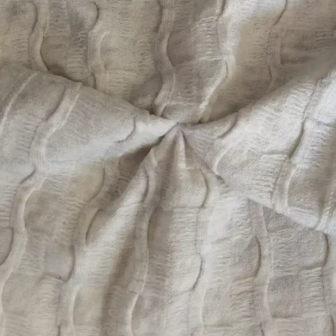 China Yarn for Men’s Vest (Sweater),Open Cardigan (Sweater),Round Neck Pullover (Sweater),Roll Neck Jumper (Sweater) Core Spun Yarn Regular Yarn Cotton PBT Nylon Light Grey color buy from China wholesaler bulk order at wholesale price free worldwide shipping Alibaba