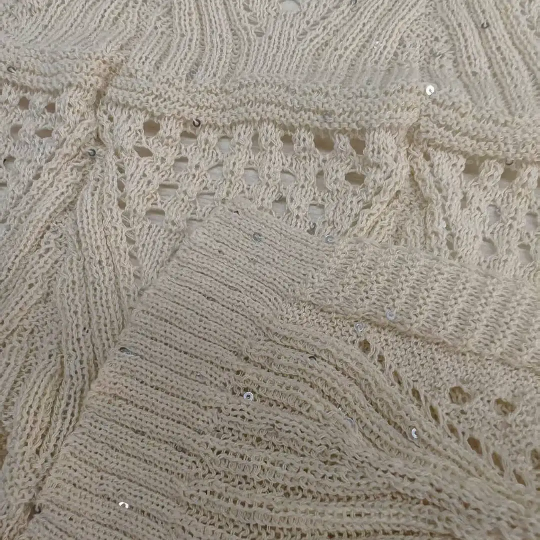 China Yarn for Open Cardigan (Sweater),Full-Zipper Cardigan (Sweater),Half-Zipper Cardigan (Sweater) Core Spun Yarn Regular Yarn Recycled Polyester cream-coloured color buy from China wholesaler bulk order at wholesale price free worldwide shipping Alibaba