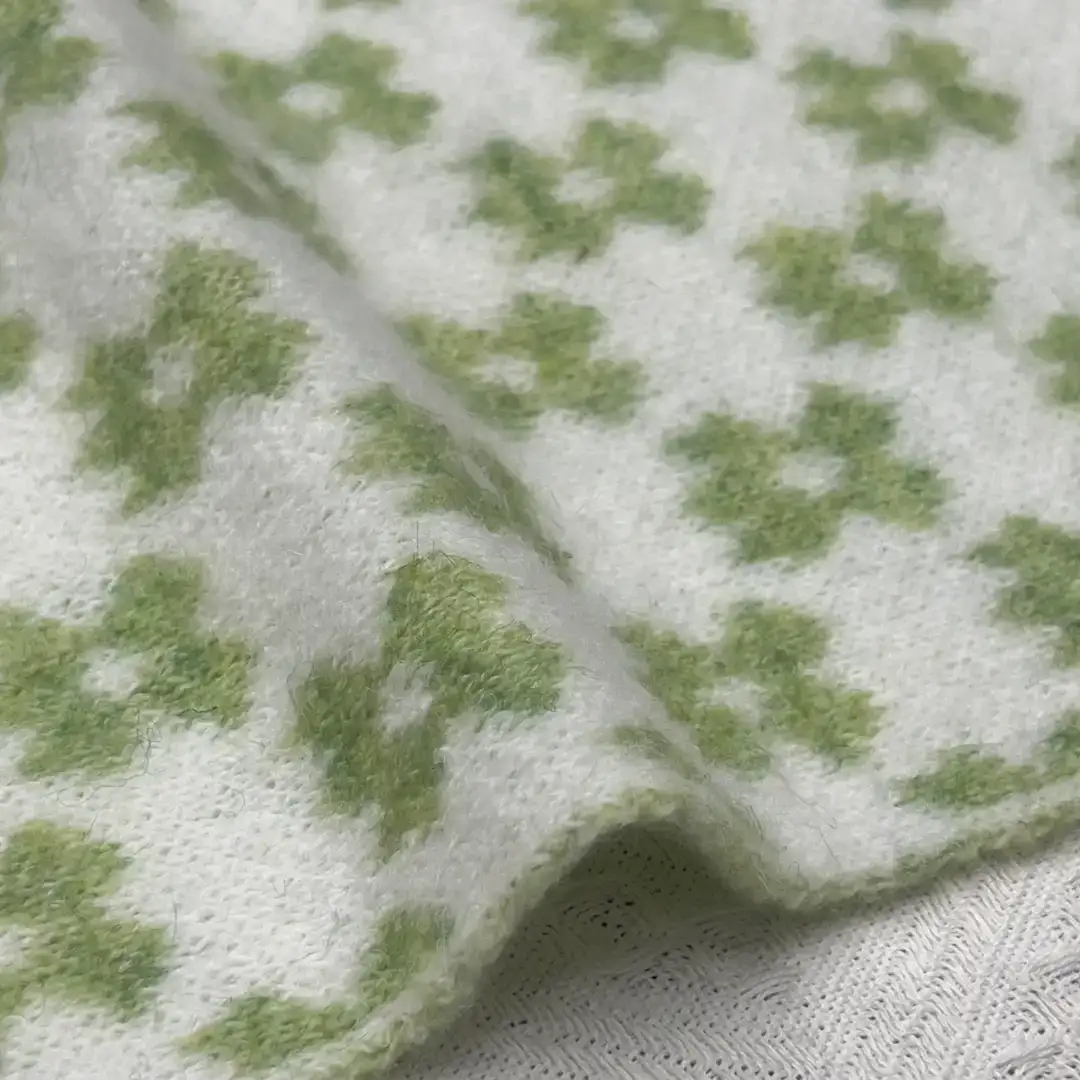 China Yarn for Ladies Vest (Sweater),Men’s Vest (Sweater),Open Cardigan (Sweater),Full-Zipper Cardigan (Sweater),Half-Zipper Cardigan (Sweater),Shirt Long Sleeve Button (Sweater),Shirt Long Sleeve Zipper (Sweater),Shirt Half Sleeve Button (Sweater) Mossy Yarn Fancy Yarn Wool Polyester Acrylic Recycled Polyester Elastane green and white color buy from China wholesaler bulk order at wholesale price free worldwide shipping Alibaba