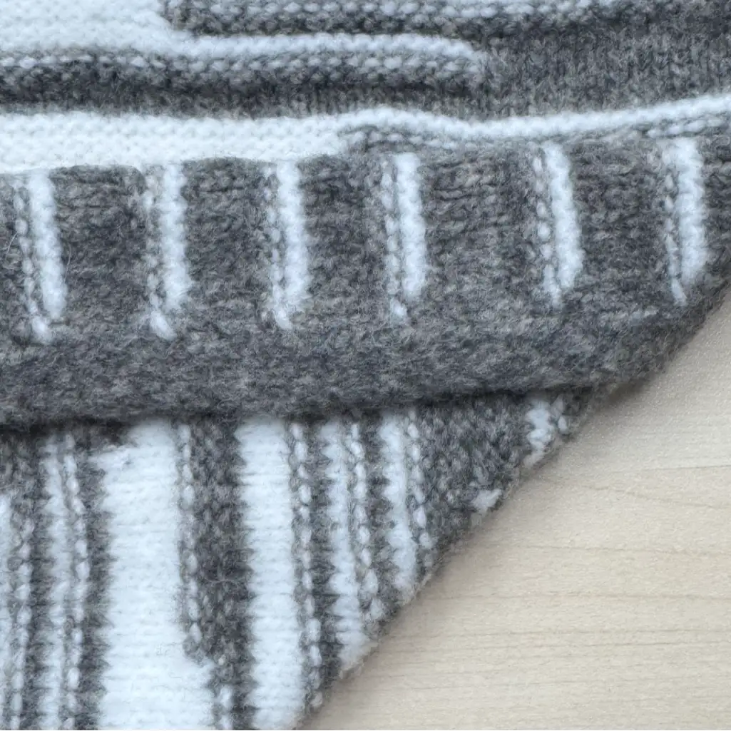 China Yarn for Ladies Vest (Sweater),Full-Zipper Cardigan (Sweater),Shirt Long Sleeve Button (Sweater),Shirt Long Sleeve Zipper (Sweater) Air Spun Yarn Fancy Yarn Acrylic Nylon Wool gray color buy from China wholesaler bulk order at wholesale price free worldwide shipping Alibaba