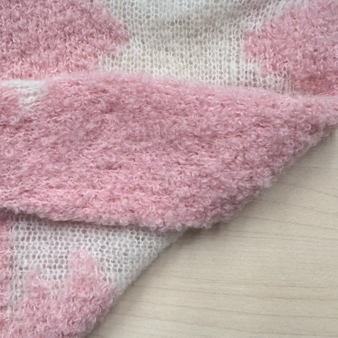 China Yarn for Ladies Vest (Sweater),Full-Zipper Cardigan (Sweater),T-shirt (Sweater) Mossy Yarn Fancy Yarn Wool Alpaca Nylon Spandex pink color buy from China wholesaler bulk order at wholesale price free worldwide shipping Alibaba