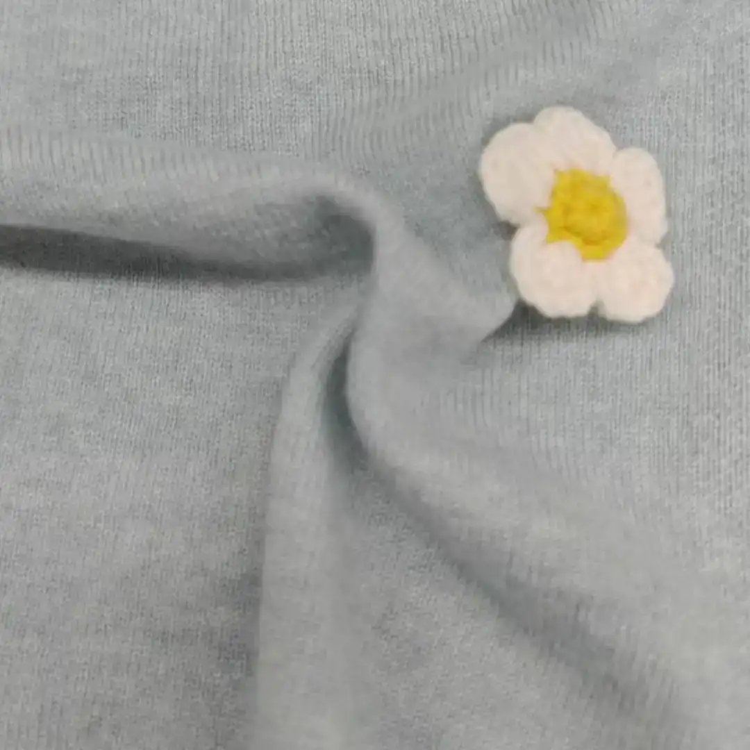 China Yarn for Open Cardigan (Sweater),Full-Zipper Cardigan (Sweater),Half-Zipper Cardigan (Sweater) Woollen Spun Regular Yarn Wool Cashmere multicolor color buy from China wholesaler bulk order at wholesale price free worldwide shipping Alibaba