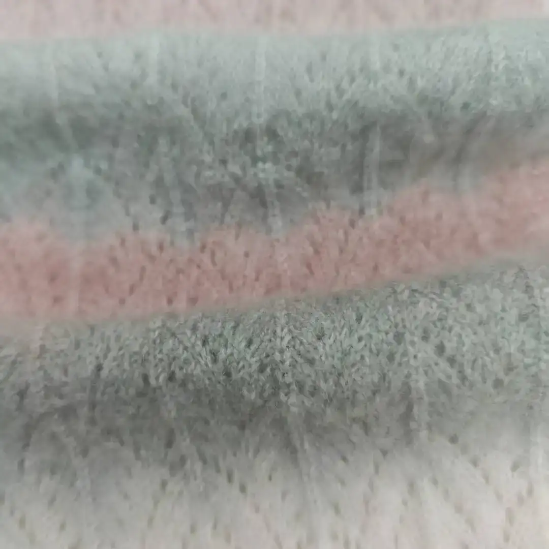 China Yarn for Open Cardigan (Sweater),Full-Zipper Cardigan (Sweater),Half-Zipper Cardigan (Sweater) Mossy Yarn Fancy Yarn Wool Acrylic Recycled Polyester Spandex pink gradient color buy from China wholesaler bulk order at wholesale price free worldwide shipping Alibaba