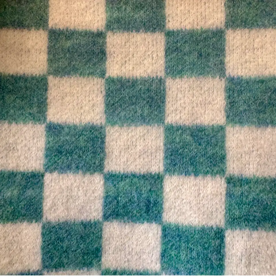 China Yarn for Ladies Vest (Sweater),Open Cardigan (Sweater),Half-Zipper Cardigan (Sweater),Round Neck Pullover (Sweater),Crop Top Pullover (Sweater),Kids Crew-Neck Cardigan (Sweater) Mossy Yarn Fancy Yarn Recycled Polyester Acrylic Nylon Wool Elastane 薄荷绿 color buy from China wholesaler bulk order at wholesale price free worldwide shipping Alibaba