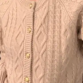 China Yarn for Ladies Vest (Sweater),Men’s Vest (Sweater),Open Cardigan (Sweater),Full-Zipper Cardigan (Sweater),Half-Zipper Cardigan (Sweater) Semi-Worsted Spun Regular Yarn Cotton Lambswool 灰色 color buy from China wholesaler bulk order at wholesale price free worldwide shipping Alibaba