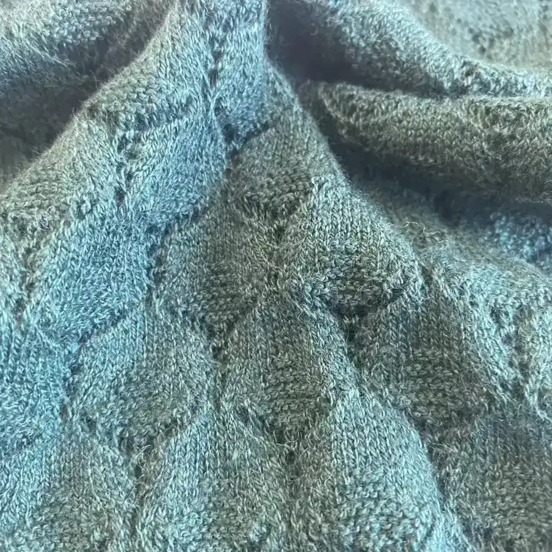 China Yarn for Ladies Vest (Sweater),Men’s Vest (Sweater),Half-Zipper Cardigan (Sweater),Round Neck Pullover (Sweater),Women's Pants (Sweater) Semi-Worsted Spun Regular Yarn Cotton Nylon Wool Green color buy from China wholesaler bulk order at wholesale price free worldwide shipping Alibaba