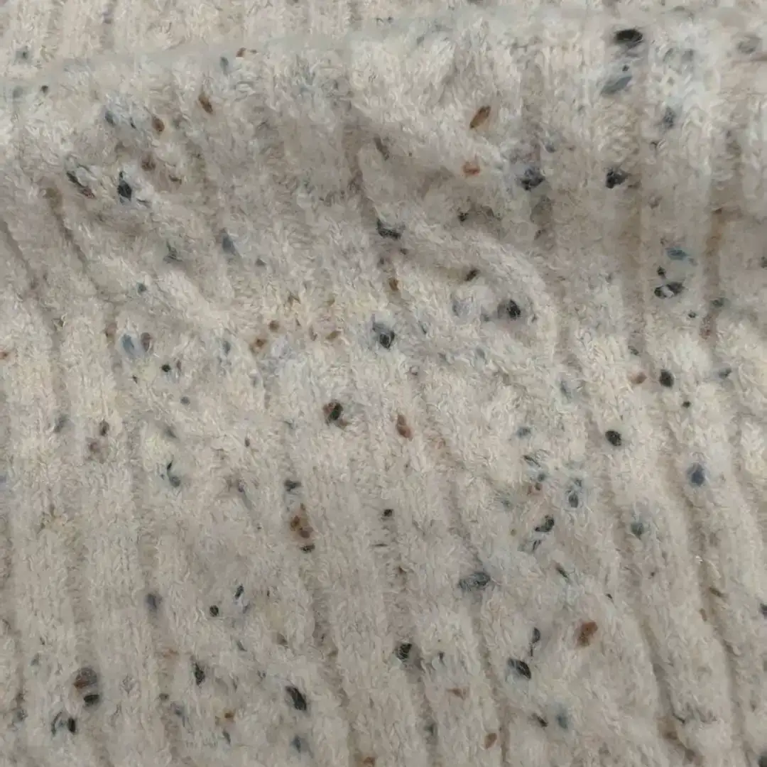 China Yarn for Open Cardigan (Sweater),Full-Zipper Cardigan (Sweater),Half-Zipper Cardigan (Sweater) Mossy Yarn Fancy Yarn Recycled Polyester Acrylic Spandex cream-coloured color buy from China wholesaler bulk order at wholesale price free worldwide shipping Alibaba