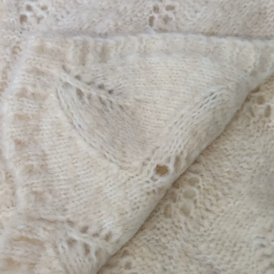 China Yarn for Ladies Vest (Sweater),Men’s Vest (Sweater),Open Cardigan (Sweater),Full-Zipper Cardigan (Sweater),Half-Zipper Cardigan (Sweater) Mossy Yarn Fancy Yarn Polyester Wool creamy white color buy from China wholesaler bulk order at wholesale price free worldwide shipping Alibaba