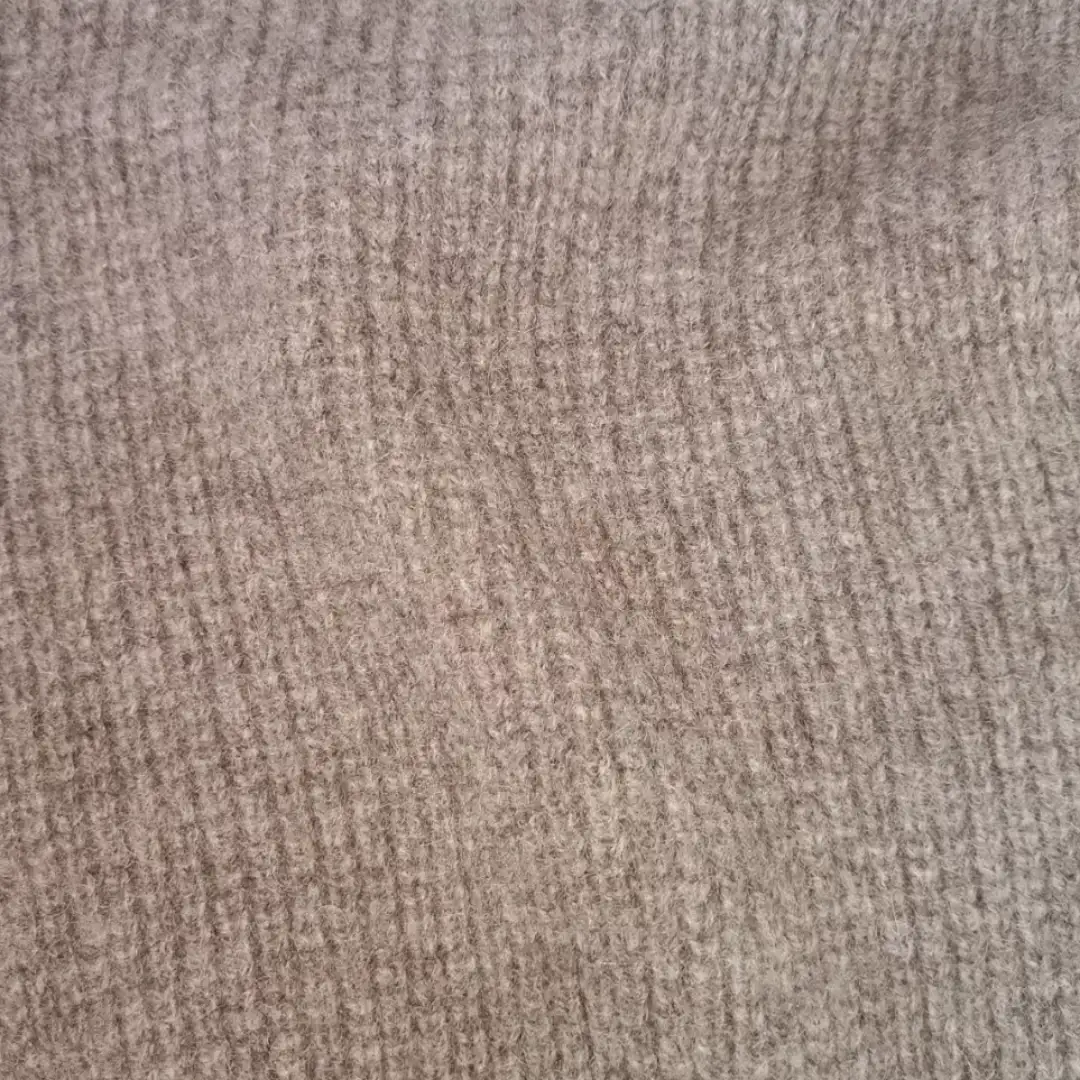 China Yarn for Ladies Vest (Sweater),Men’s Vest (Sweater),Open Cardigan (Sweater),Full-Zipper Cardigan (Sweater),Half-Zipper Cardigan (Sweater) Mossy Yarn Fancy Yarn YAK gray color buy from China wholesaler bulk order at wholesale price free worldwide shipping Alibaba