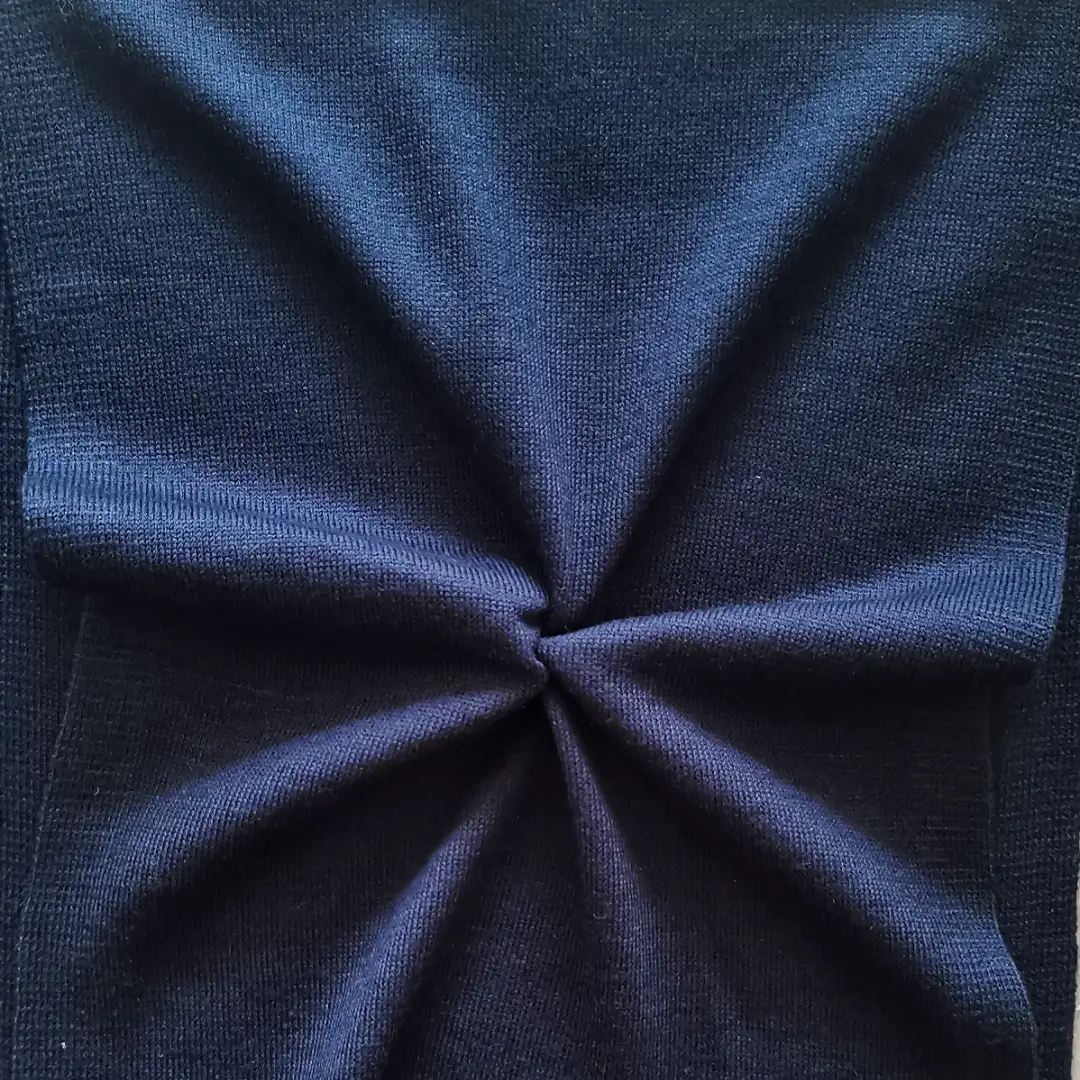 China Yarn for Men’s Vest (Sweater),Open Cardigan (Sweater),Full-Zipper Cardigan (Sweater),Round Neck Pullover (Sweater),Women's Pants (Sweater),U-Neck Cardigan (Sweater) Worsted Spun Regular Yarn Merino Wool Acrylic High Bulky Navy color buy from China wholesaler bulk order at wholesale price free worldwide shipping Alibaba