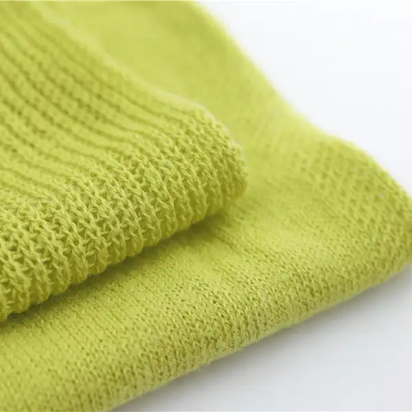 China Yarn for Shirt Long Sleeve Button (Sweater),Polo T-shirt (Sweater),Hoodie  (Sweater) Ring Spun Regular Yarn Cotton green color buy from China wholesaler bulk order at wholesale price free worldwide shipping Alibaba