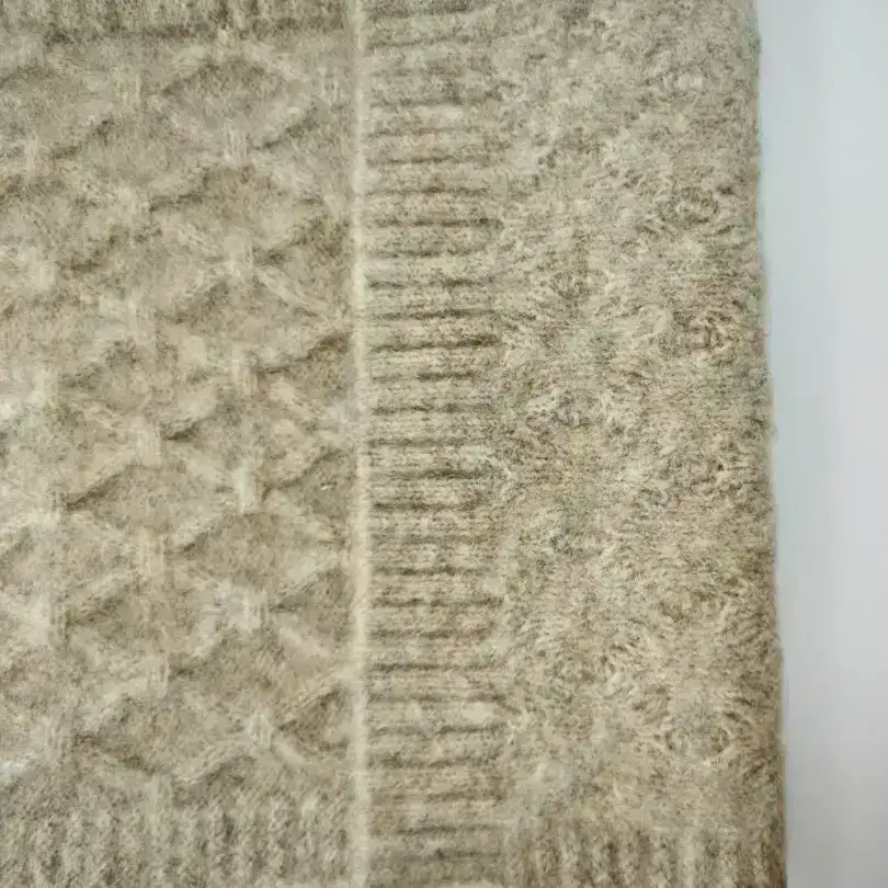 China Yarn for Round Neck Pullover (Sweater),Crew Neck Pullover (Sweater) Mossy Yarn Fancy Yarn Recycled Polyester Polyester Wool Elastane CAMEL/PINK/Yellow/White color buy from China wholesaler bulk order at wholesale price free worldwide shipping Alibaba