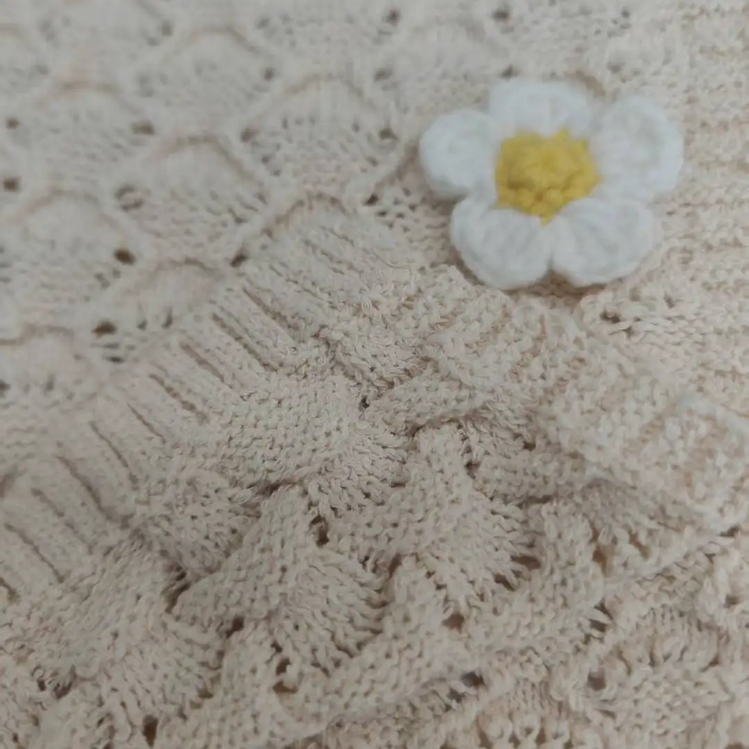 China Yarn for Open Cardigan (Sweater),Full-Zipper Cardigan (Sweater),Half-Zipper Cardigan (Sweater) Ladder Yarn Fancy Yarn Recycled Polyester BCI Cotton cream-coloured color buy from China wholesaler bulk order at wholesale price free worldwide shipping Alibaba