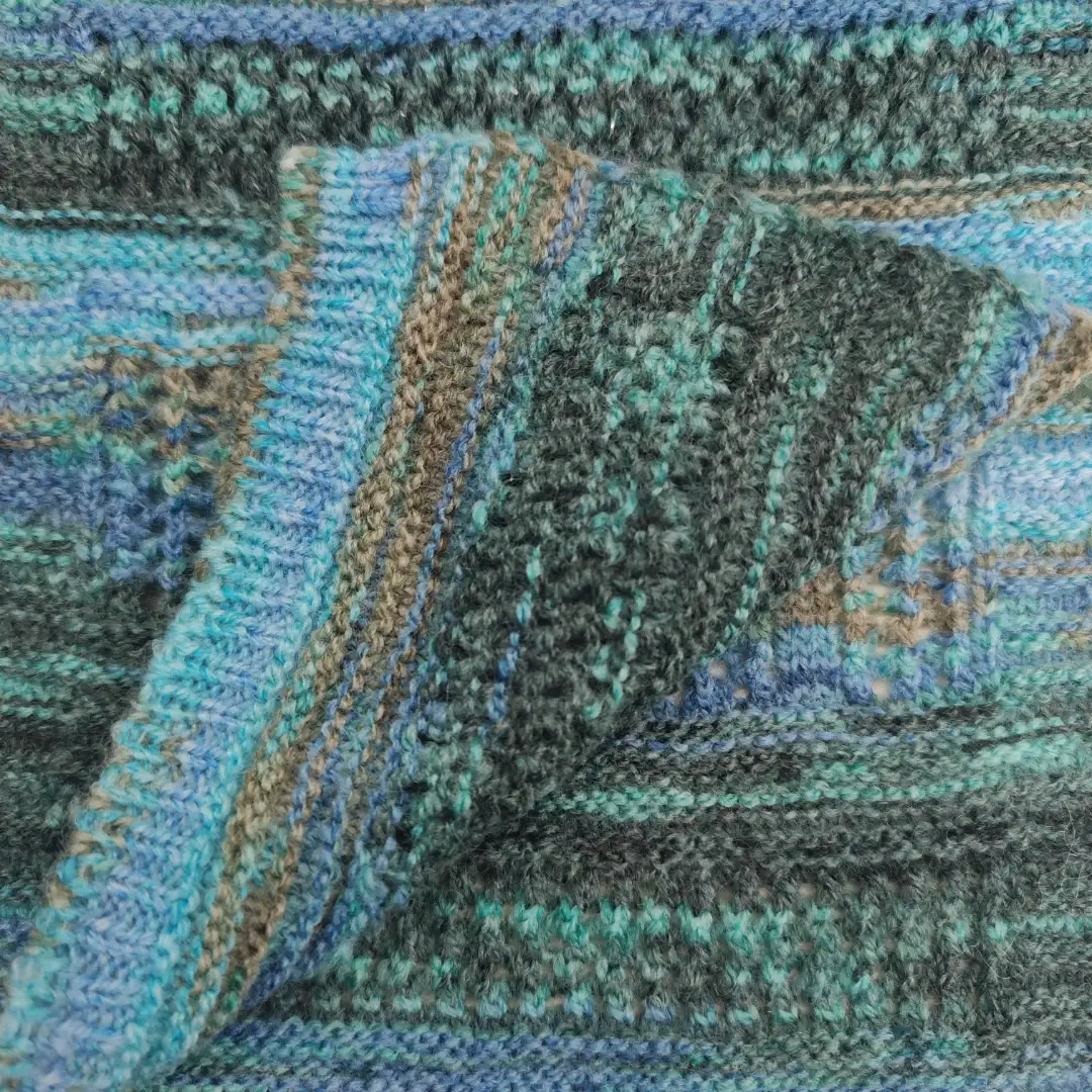 China Yarn for Open Cardigan (Sweater),Round Neck Pullover (Sweater),Hoodie  (Sweater) Core Spun Yarn Regular Yarn Recycled Polyester Acrylic Wool PBT Blue color buy from China wholesaler bulk order at wholesale price free worldwide shipping Alibaba