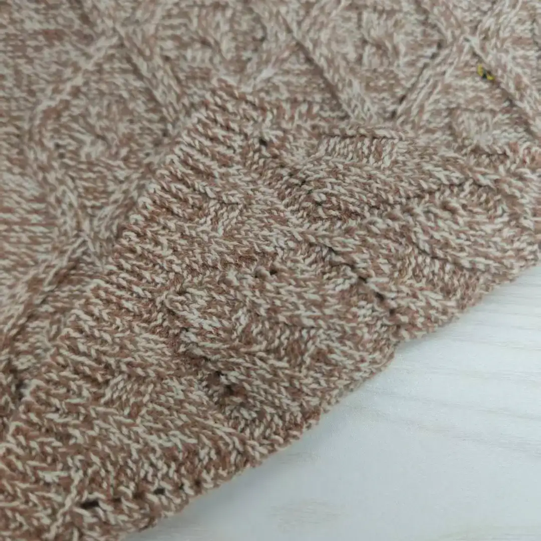 China Yarn for Open Cardigan (Sweater),Full-Zipper Cardigan (Sweater),Half-Zipper Cardigan (Sweater) Ring Spun Regular Yarn Cotton Recycled Polyester Brown color buy from China wholesaler bulk order at wholesale price free worldwide shipping Alibaba