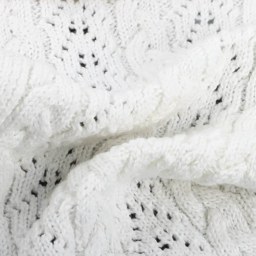 China Yarn for Shirt Long Sleeve Zipper (Sweater),Shirt Half Sleeve Button (Sweater),Shirt Half Sleeve Zipper (Sweater),Knitted Jacket (Sweater),Round Neck Pullover (Sweater) Ring Spun Regular Yarn Cotton white color buy from China wholesaler bulk order at wholesale price free worldwide shipping Alibaba