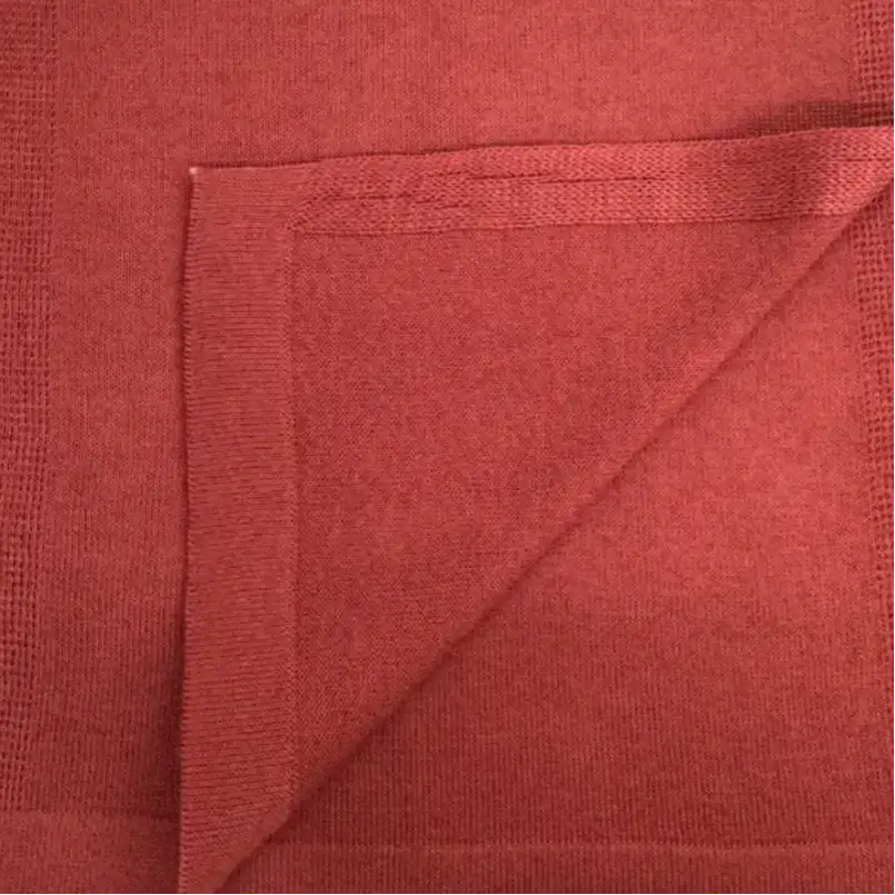 China Yarn for Ladies Vest (Sweater),Half-Zipper Cardigan (Sweater),Crop Top Pullover (Sweater),T-shirt (Sweater),Polo T-shirt (Sweater),Dresses (Pullover) (Sweater) Worsted Spun Regular Yarn Tencel Acetate Silk Brick red color buy from China wholesaler bulk order at wholesale price free worldwide shipping Alibaba