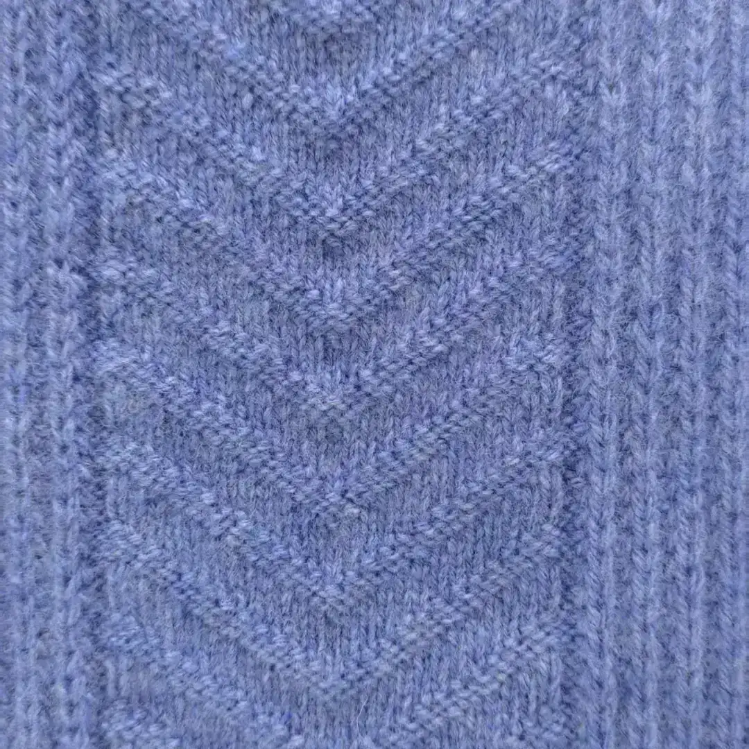 China Yarn for Ladies Vest (Sweater),Crop Top Pullover (Sweater) Woollen Spun Regular Yarn Cotton Nylon Navy Blue color buy from China wholesaler bulk order at wholesale price free worldwide shipping Alibaba