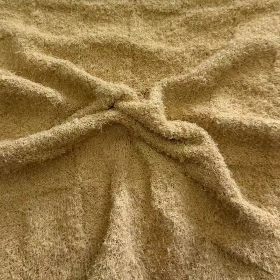 China Yarn for Tank Top,Open Cardigan (Sweater),Full-Zipper Cardigan (Sweater),Half-Zipper Cardigan (Sweater),Round Neck Pullover (Sweater),Crew Neck Pullover (Sweater),Crop Top Pullover (Sweater) Semi-Worsted Spun Regular Yarn Recycled Polyester 006米色 color buy from China wholesaler bulk order at wholesale price free worldwide shipping Alibaba