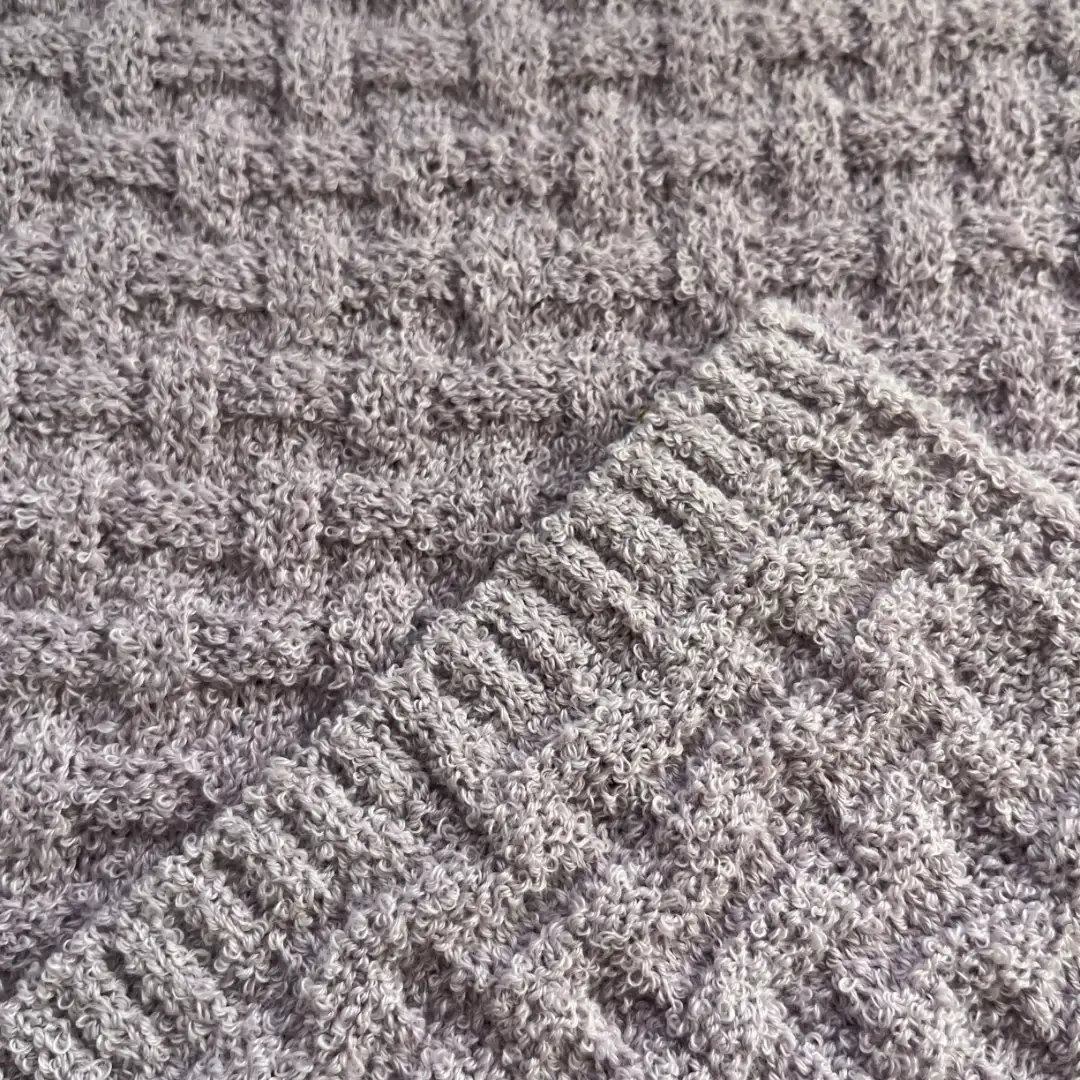 China Yarn for Crop Top,Ladies Vest (Sweater),Half-Zipper Cardigan (Sweater),Shirt Long Sleeve Button (Sweater),Dresses (Cardigan Open) (Sweater) Boucle Yarn Fancy Yarn Polyester 淡紫色 color buy from China wholesaler bulk order at wholesale price free worldwide shipping Alibaba