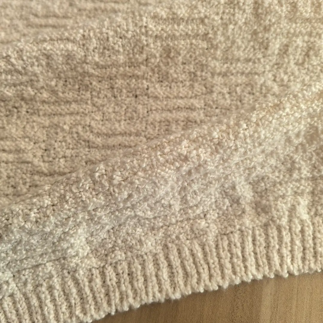 China Yarn for Open Cardigan (Sweater),Round Neck Pullover (Sweater),Crop Top Pullover (Sweater),Hoodie  (Sweater) Knot Yarn Fancy Yarn Cotton Nylon (Juan) Elastane 米色 color buy from China wholesaler bulk order at wholesale price free worldwide shipping Alibaba